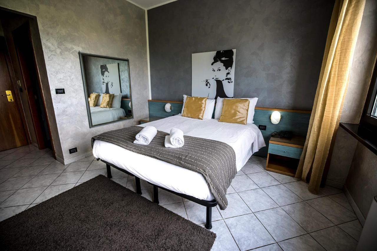 Piccolo Hotel Allamano Grugliasco Buitenkant foto